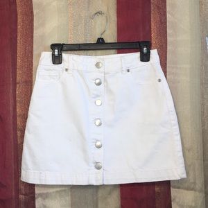 White denim skirt